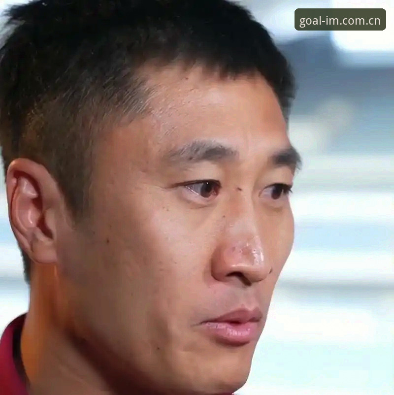 卡塔尔世界杯裁判马宁：我从不上网看球迷评价，评论帮不了我进世界杯